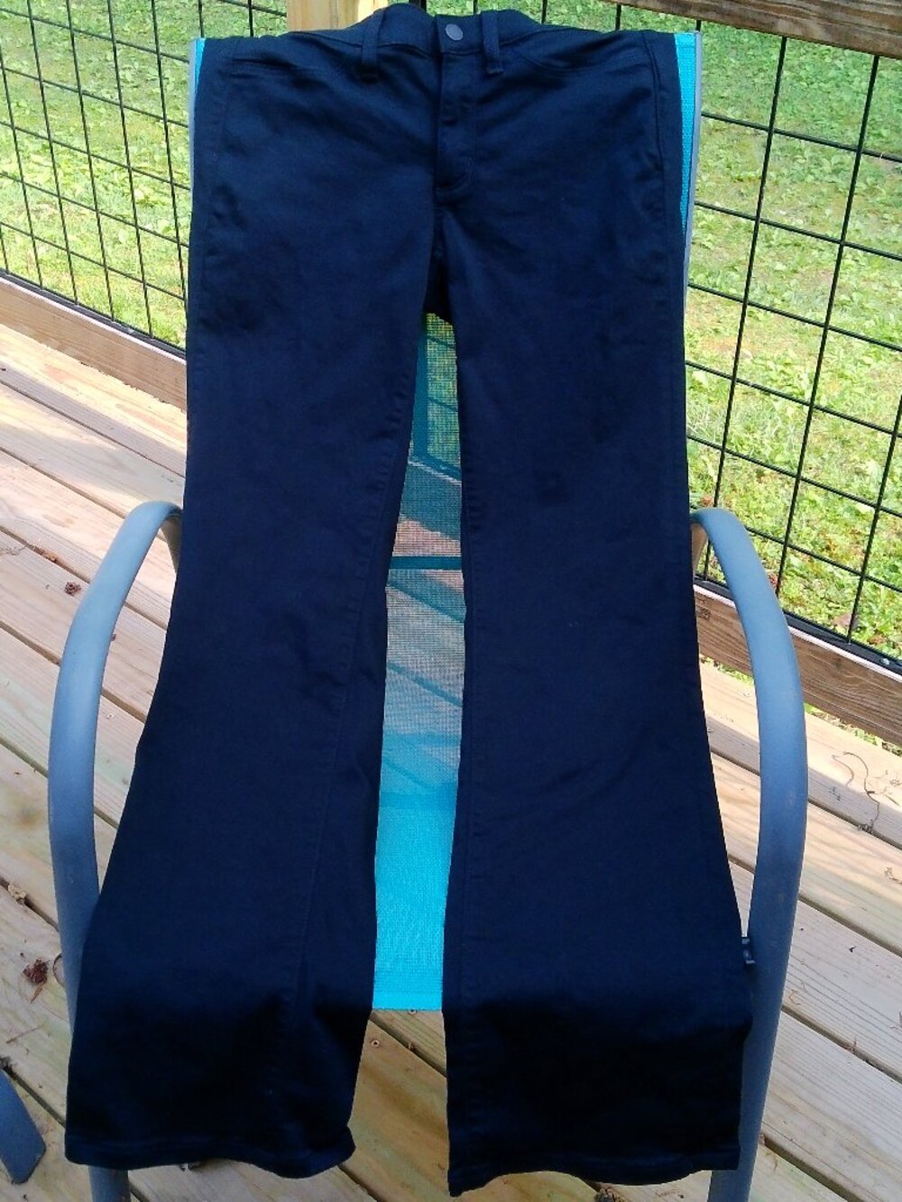 UNIVERSAL THREAD BLACK JEANS BOOT CUT SIZE 4